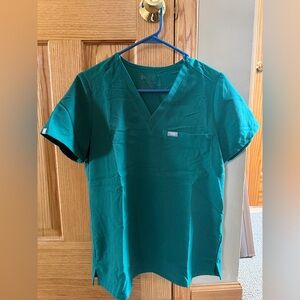 Figs Green V-Neck Short Sleeve Top With Small Joggers